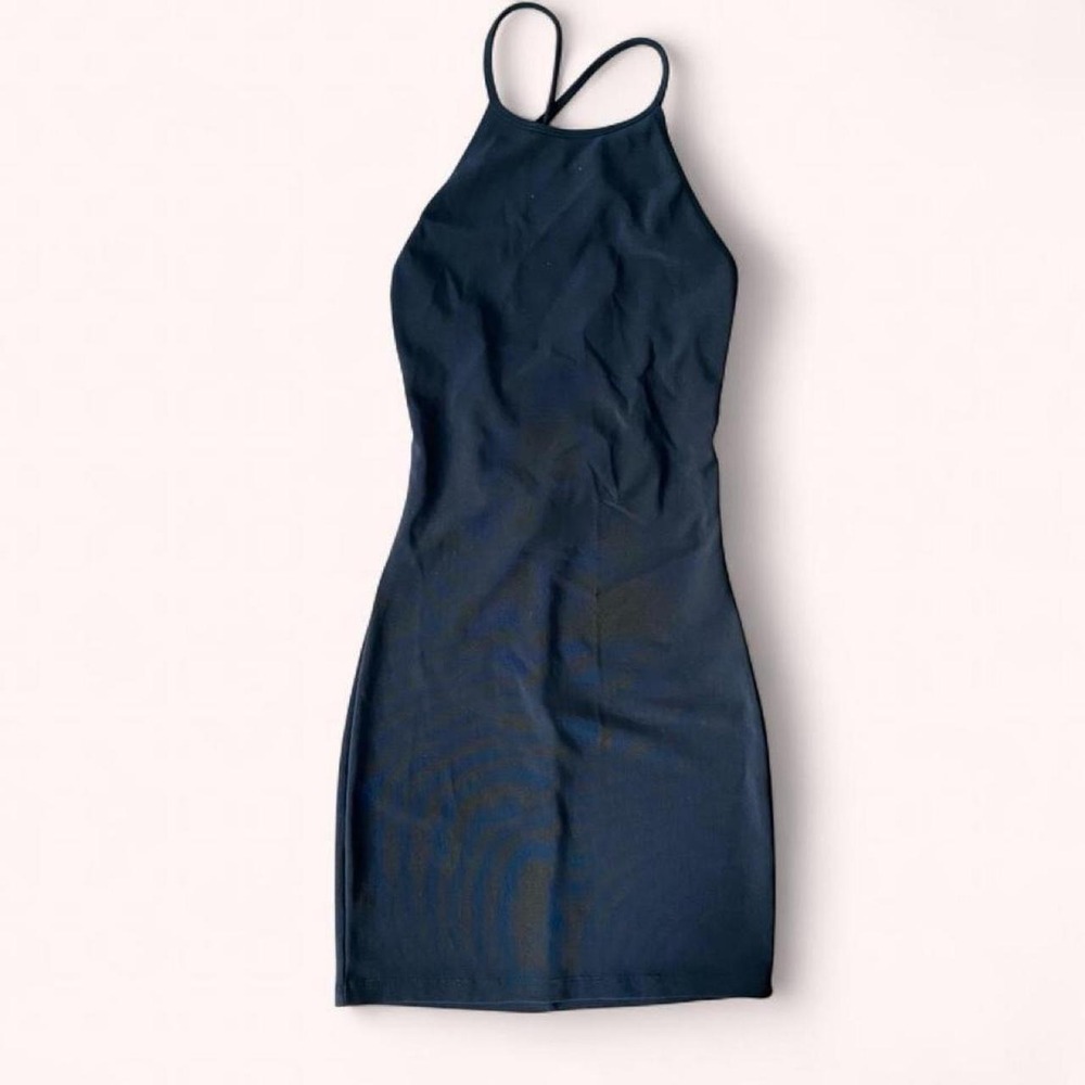 Vintage Y2K Minimalist Bodycon Dress with Open Back Detail - Picture 3 of 4